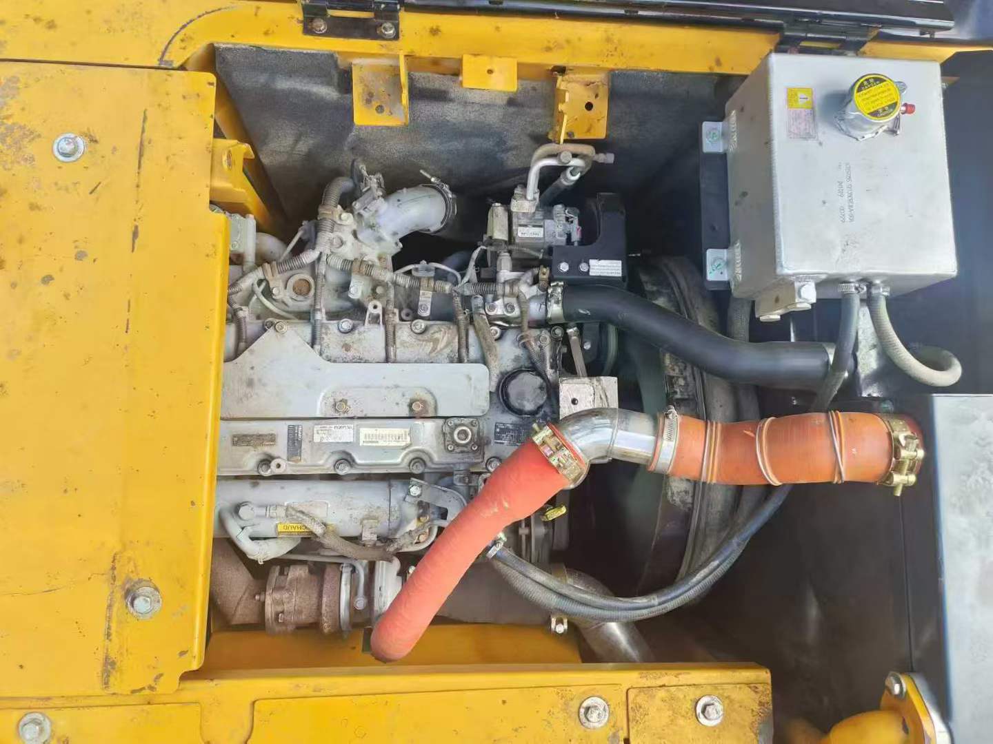 Used Sany SY135 Excavator 2020 Model / 2