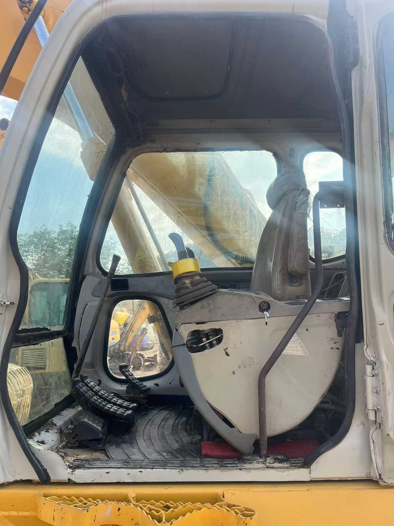 Used Sumitomo SH200-3 Excavator 2016 Model / 3