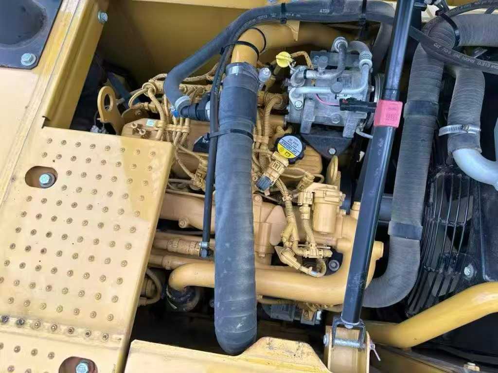 Used Caterpillar 311 Excavator 2020 Model / 7