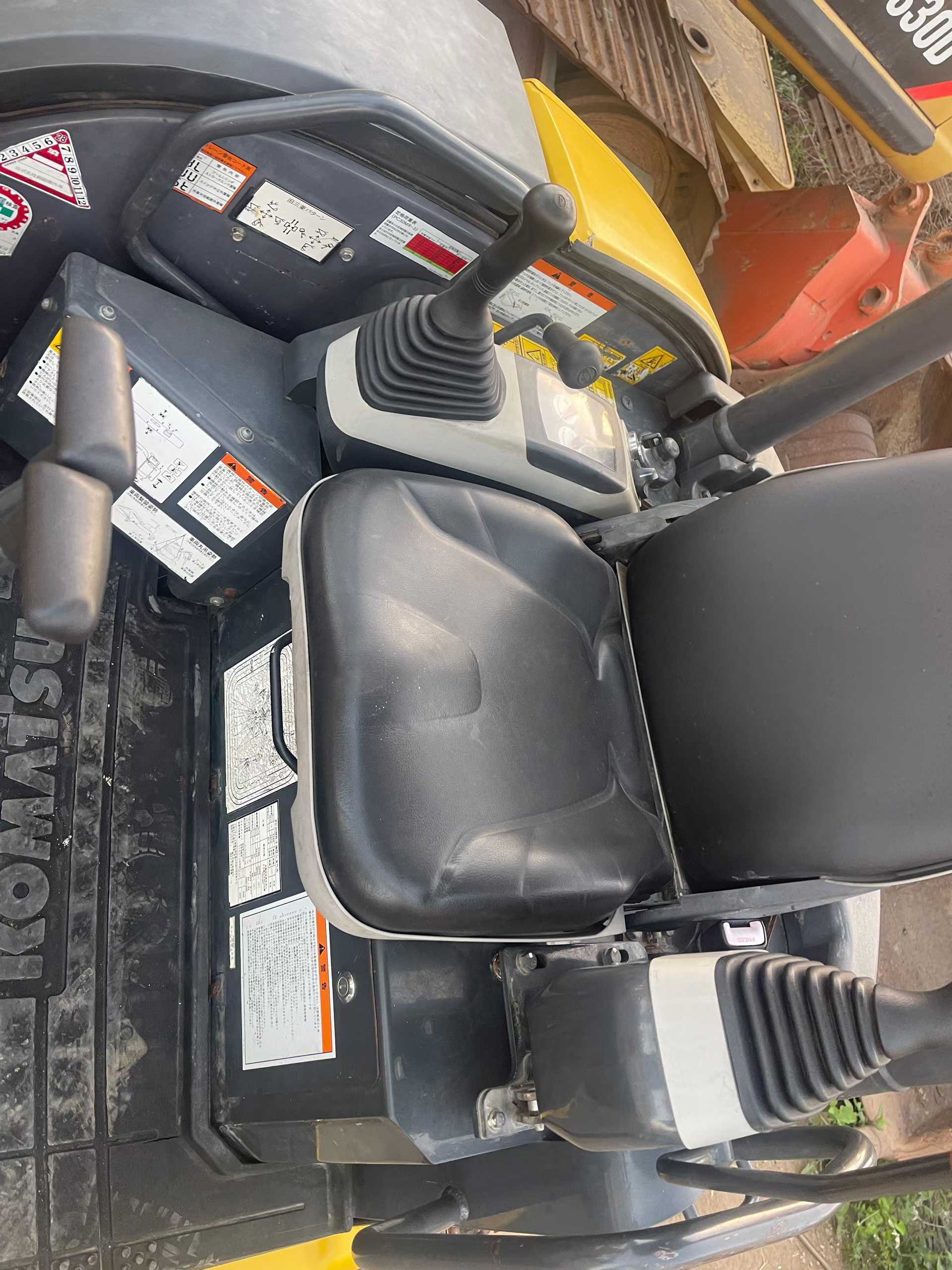 Used Komatsu PC30-3 Excavator 2016 Model / 5