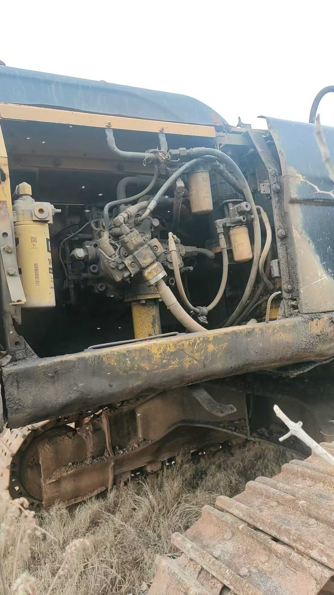 Used Caterpillar 340D2L Excavator 2016 Model / 4