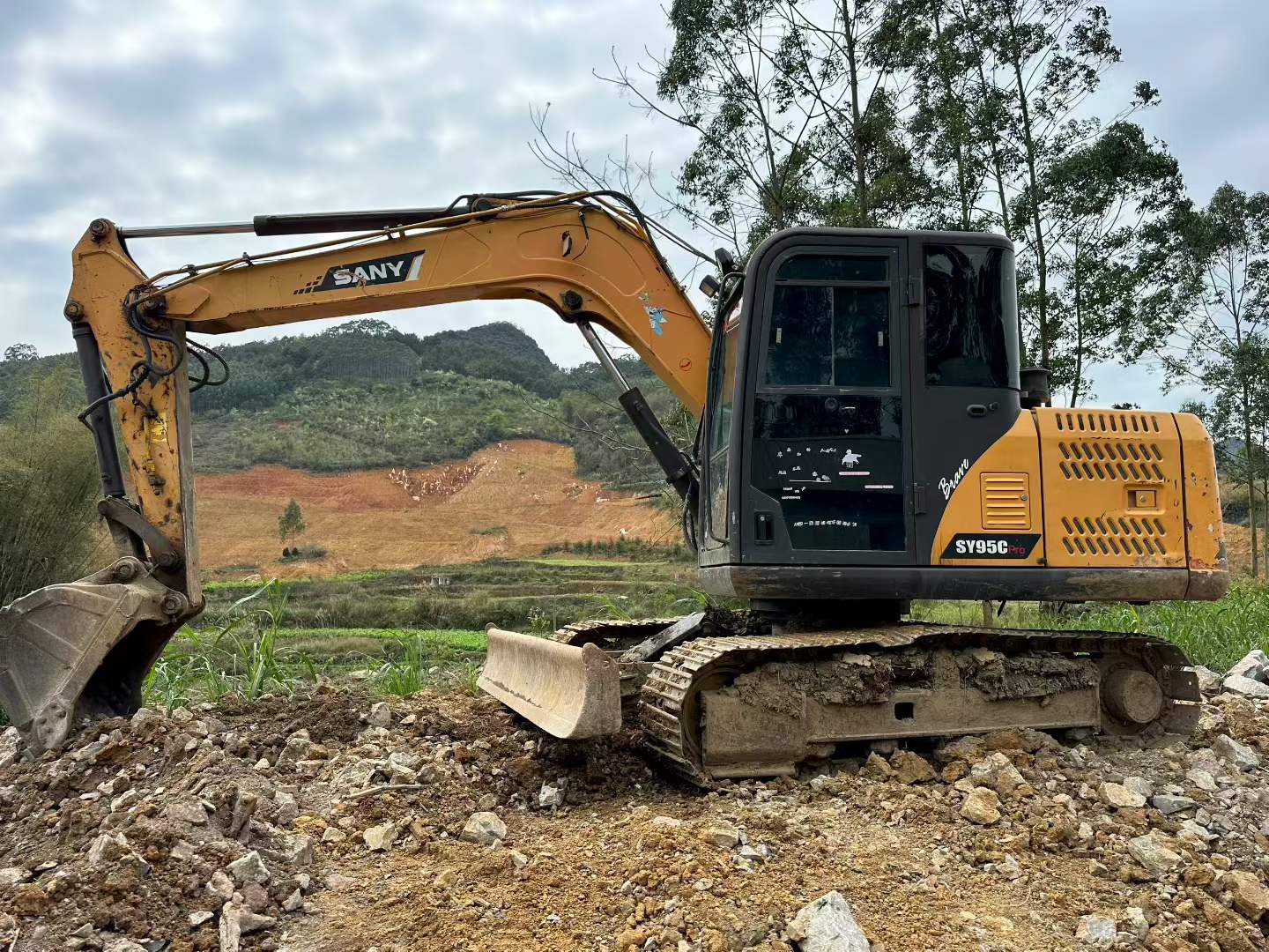 Buy Sany SY95C Used Excavator