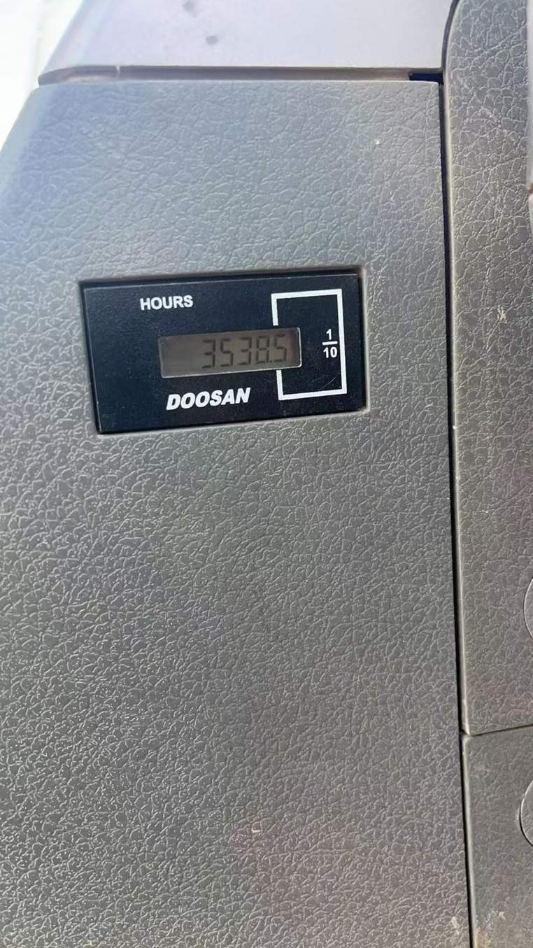 Used Doosan DH130LC-V Excavator 2020 Model / 8