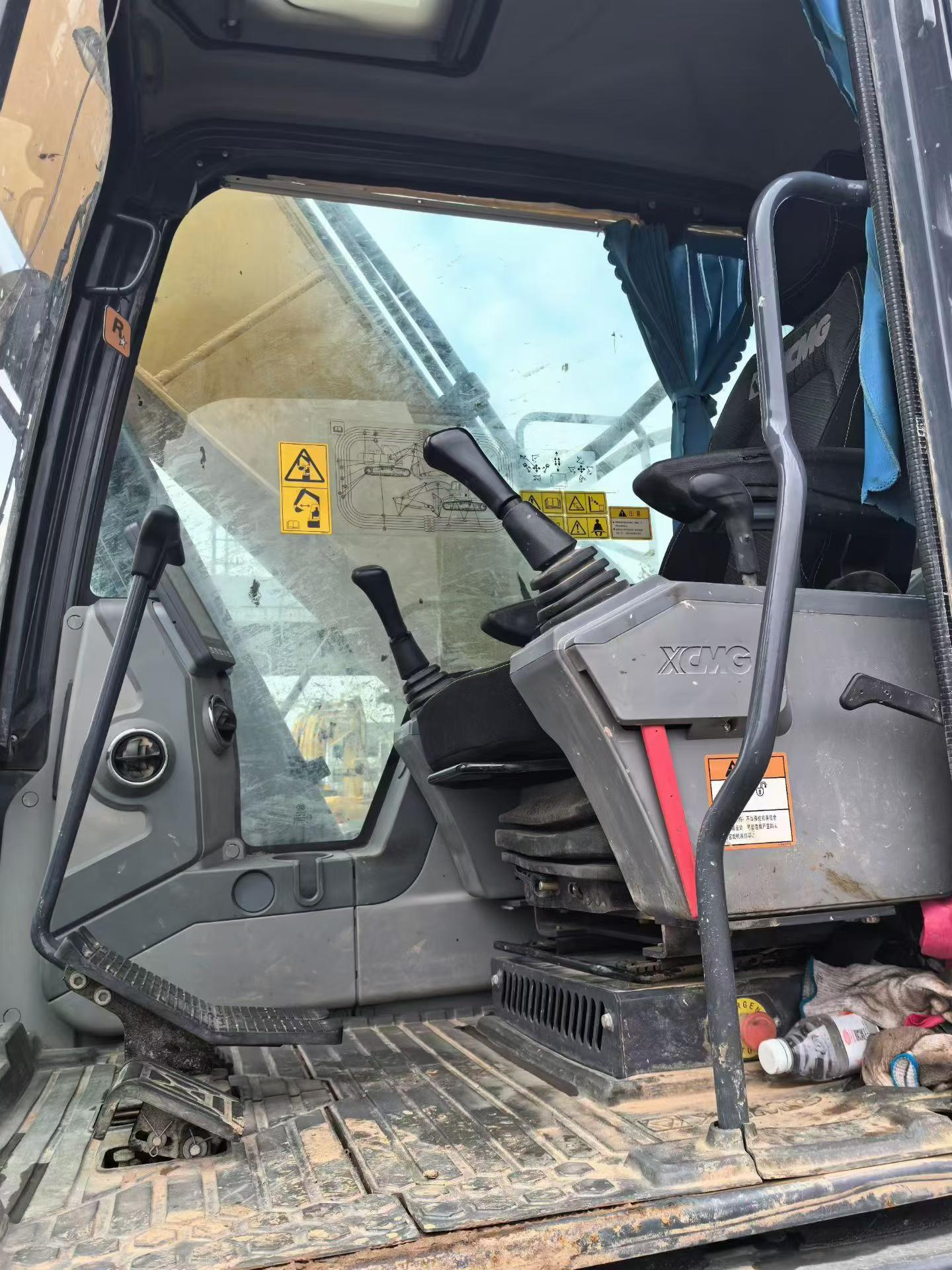 Used XCMG LW200 Excavator 2021 Model / 6