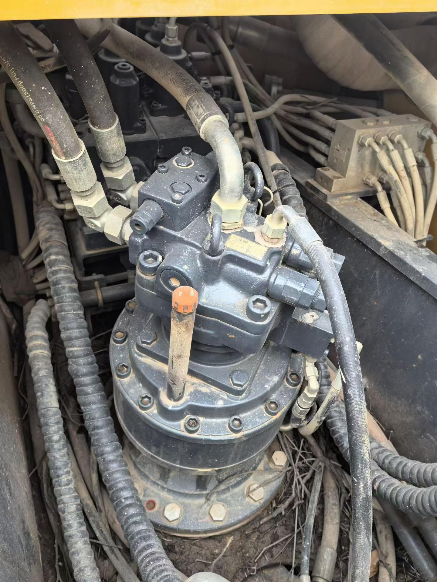 Used XCMG LW200 Excavator 2021 Model / 4