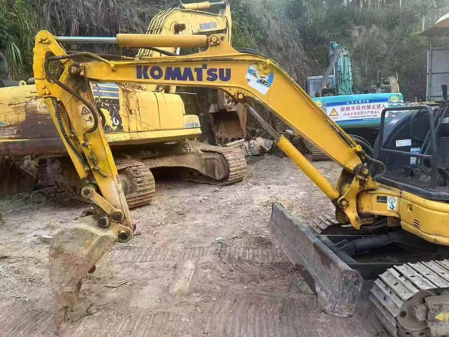 Used Komatsu PC30MR-3 Excavator 2016 Model / 9