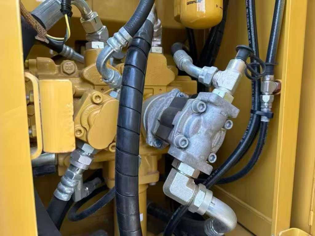 Used Caterpillar 311 Excavator 2020 Model / 6