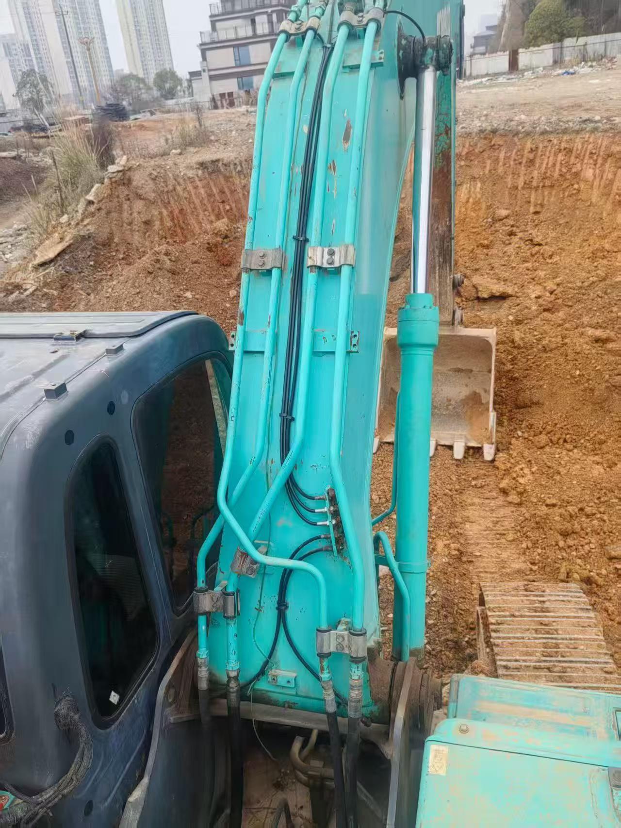 Buy Kobelco SK210 Used Excavator / 6 Used Kobelco SK210 Excavator 2014 Model / 6