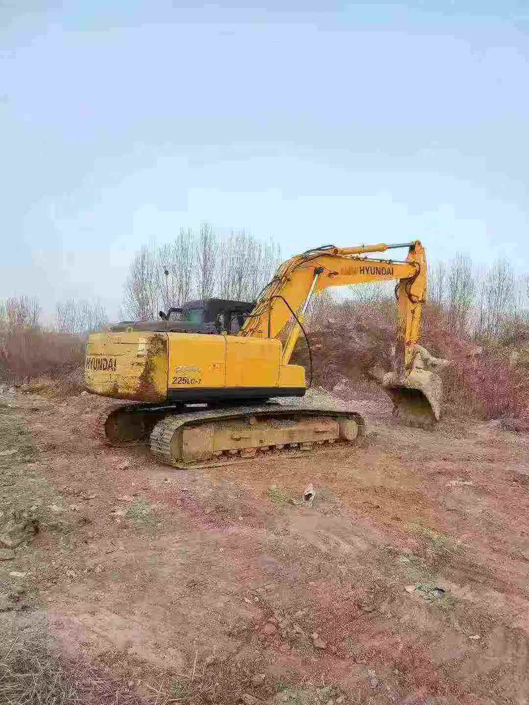 Used Hyundai R225-7 Excavator 2016 Model / 4