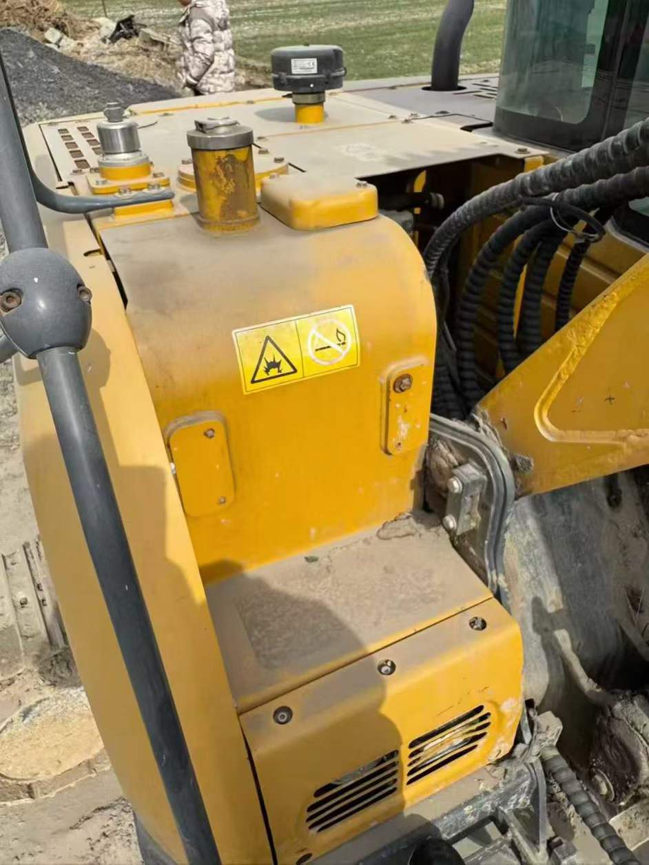 Buy XCMG XE4000 Used Excavator