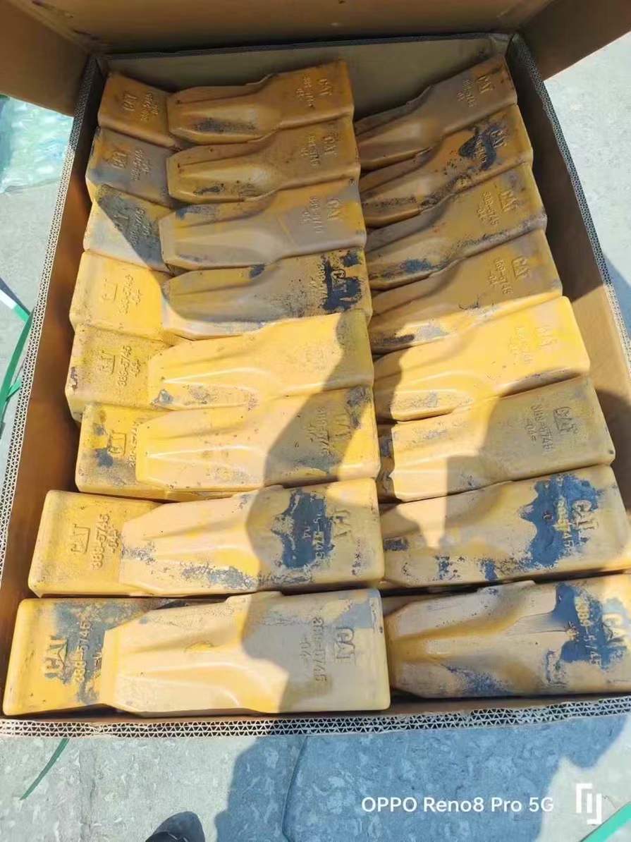 Used Caterpillar 325L Excavator 2016 Model / 3