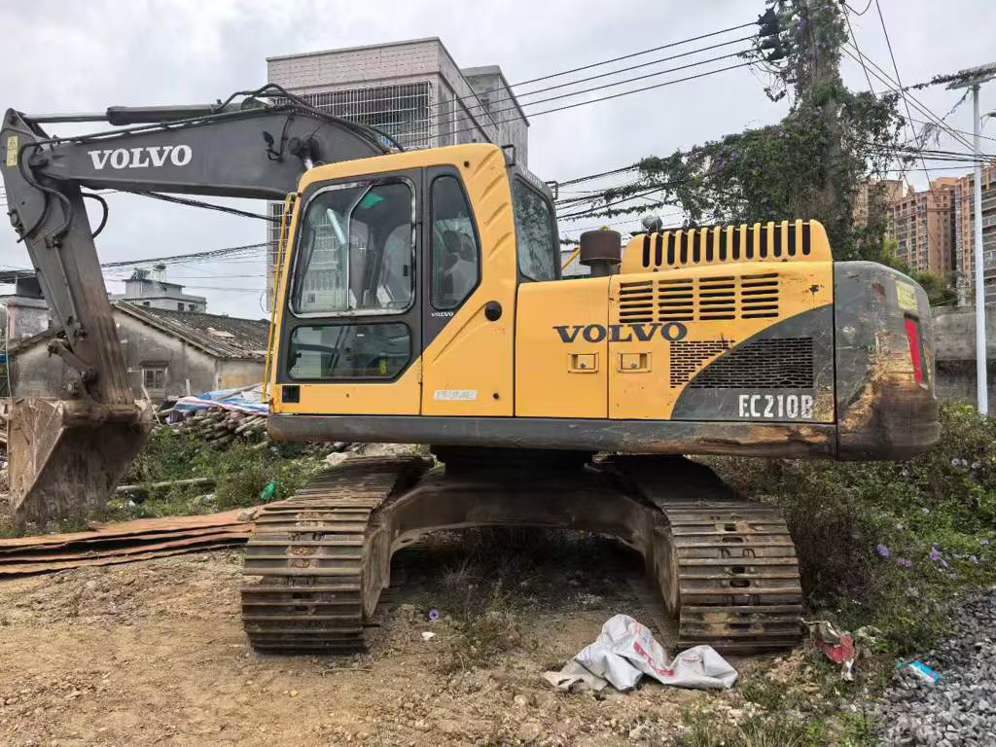 Used Volvo EW210C Excavator 2016 Model / 2