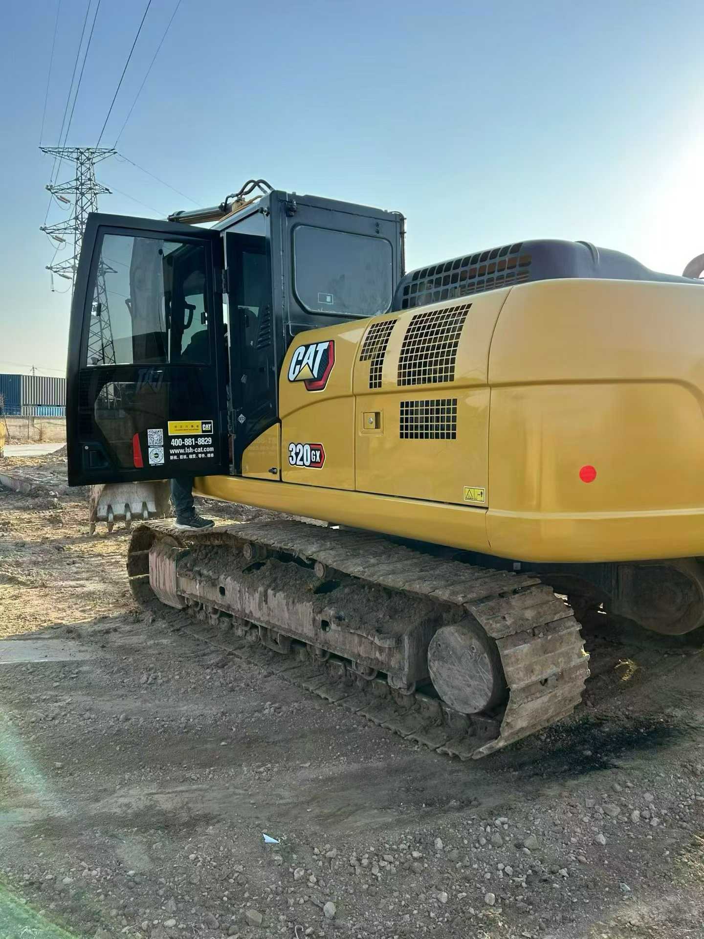 Used Caterpillar CT20 Excavator 2023 Model / 3