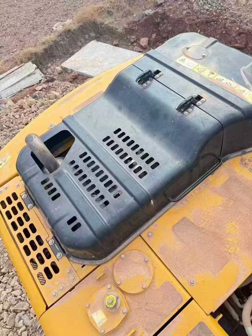 Used Sany SY200C Excavator 2021 Model / 3