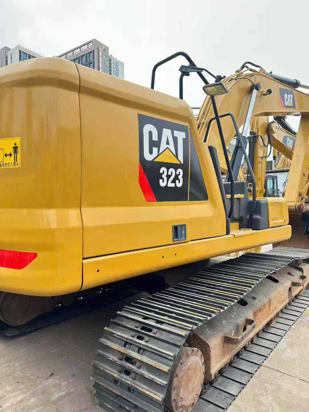 Used Caterpillar 323 Excavator 2016 Model / 2