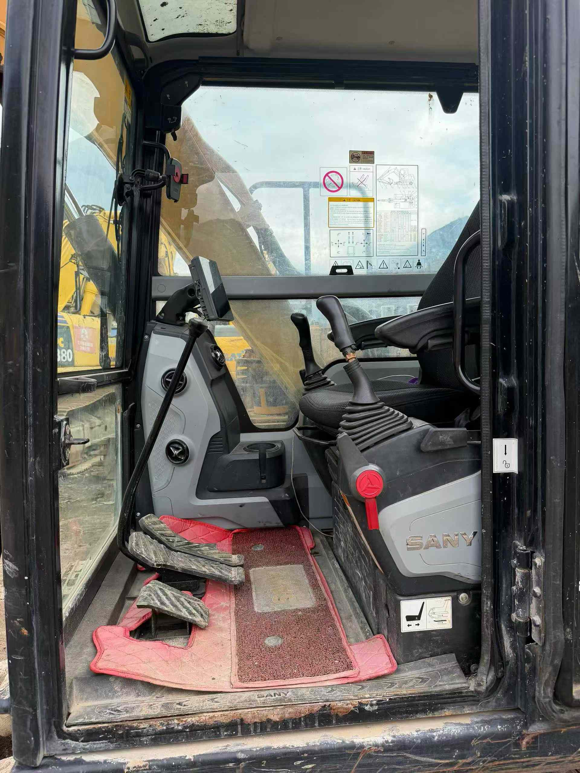 Used Sany SY70C Excavator 2021 Model / 4