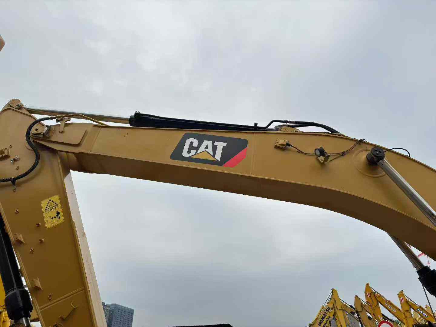 Used Caterpillar 323 Excavator 2016 Model / 8