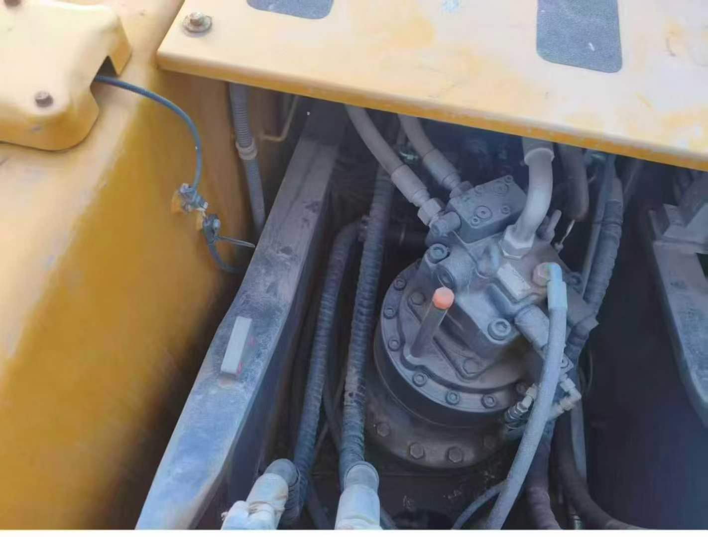 Used XCMG LW200 Excavator 2022 Model / 4