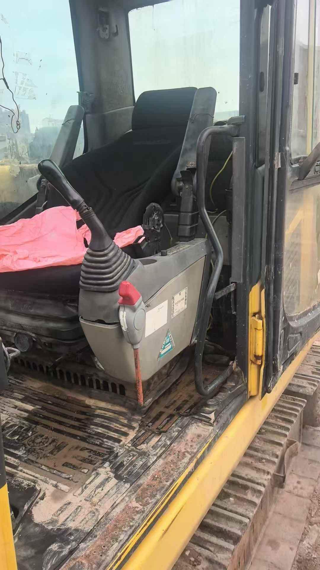 Used Komatsu PC200-8 Excavator 2016 Model / 6