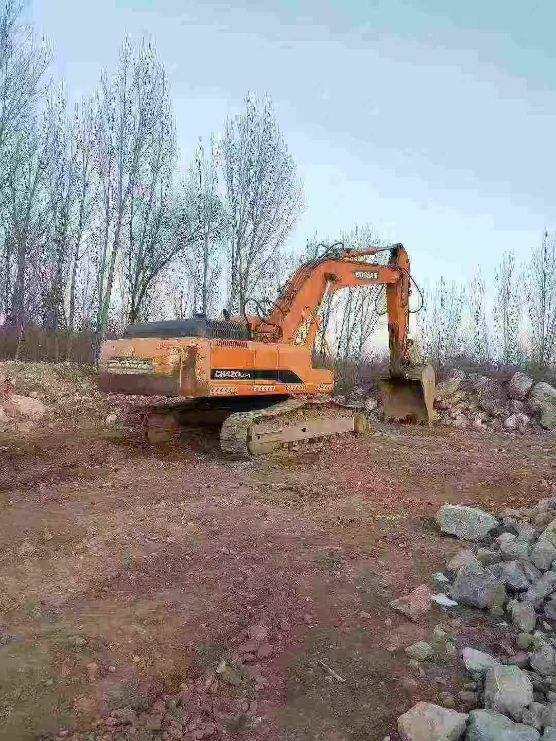 Used Doosan DL420 Excavator 2011 Model / 4