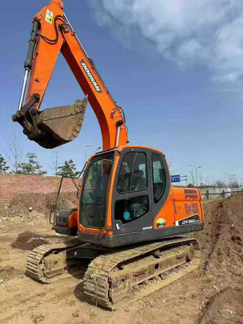 Used Doosan DX120-9C Excavator 2016 Model / 4