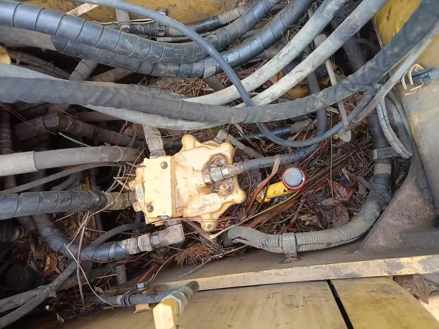 Used Komatsu PC120-8 Excavator 2016 Model / 6