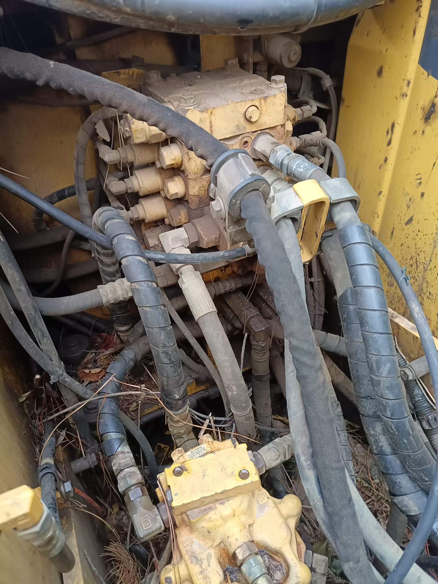 Used Komatsu PC120-8 Excavator 2016 Model / 7