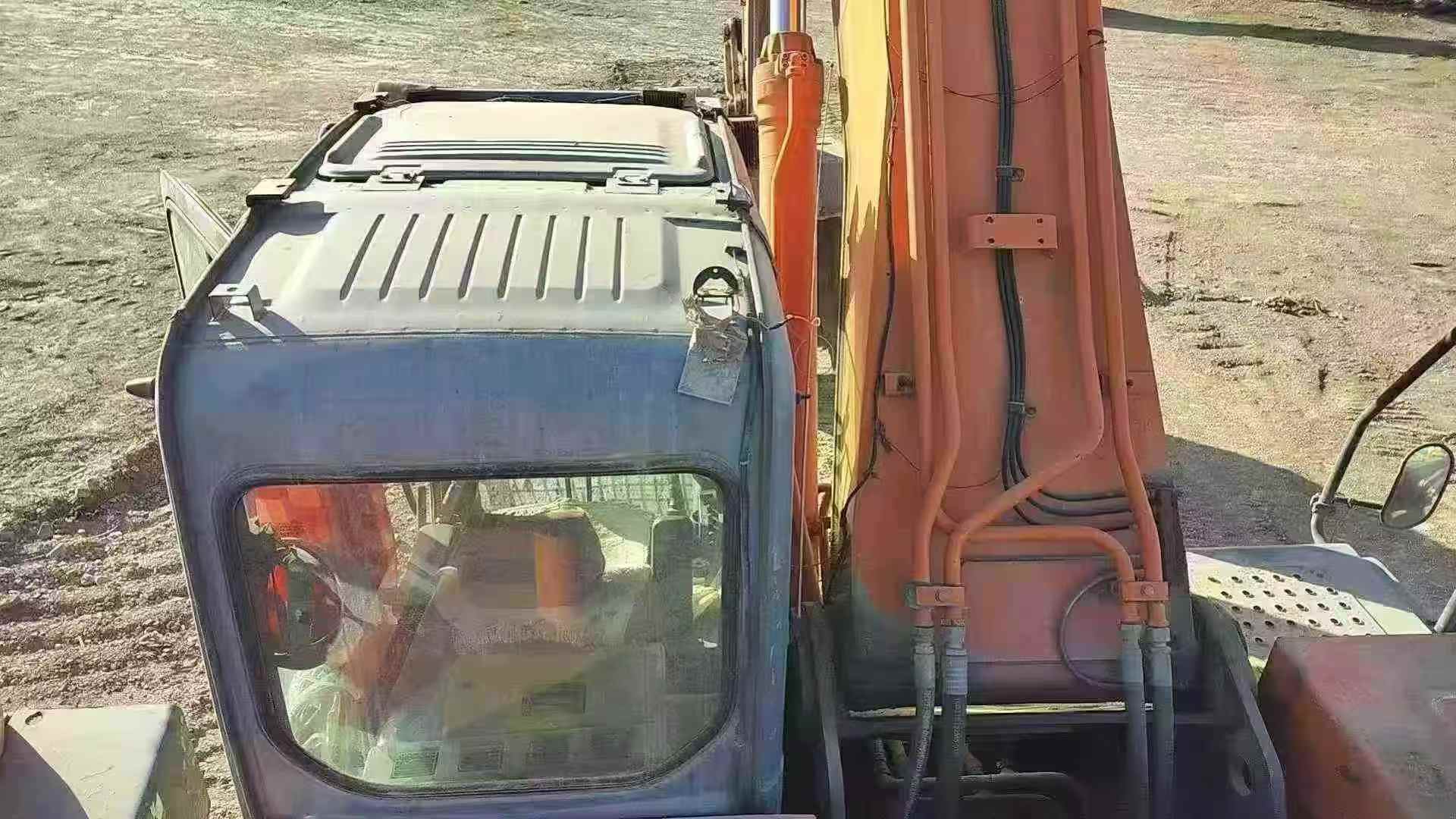 Used Hitachi ZX60 Excavator 2011 Model / 6