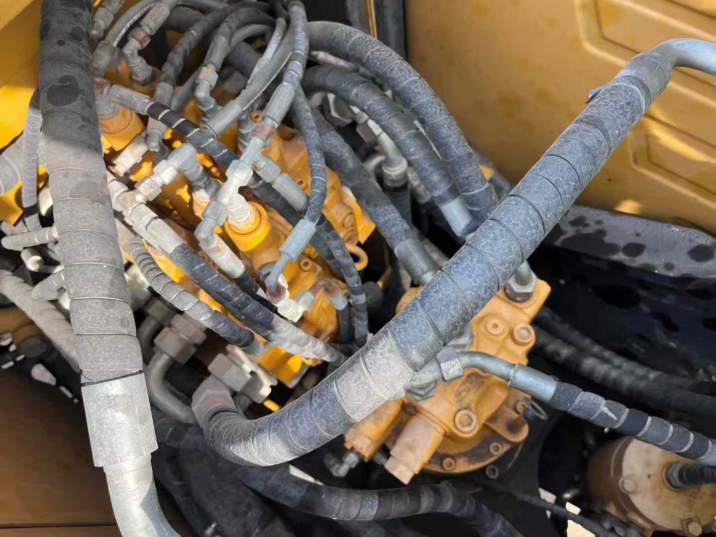 Used Sany SY135 Excavator 2017 Model / 8