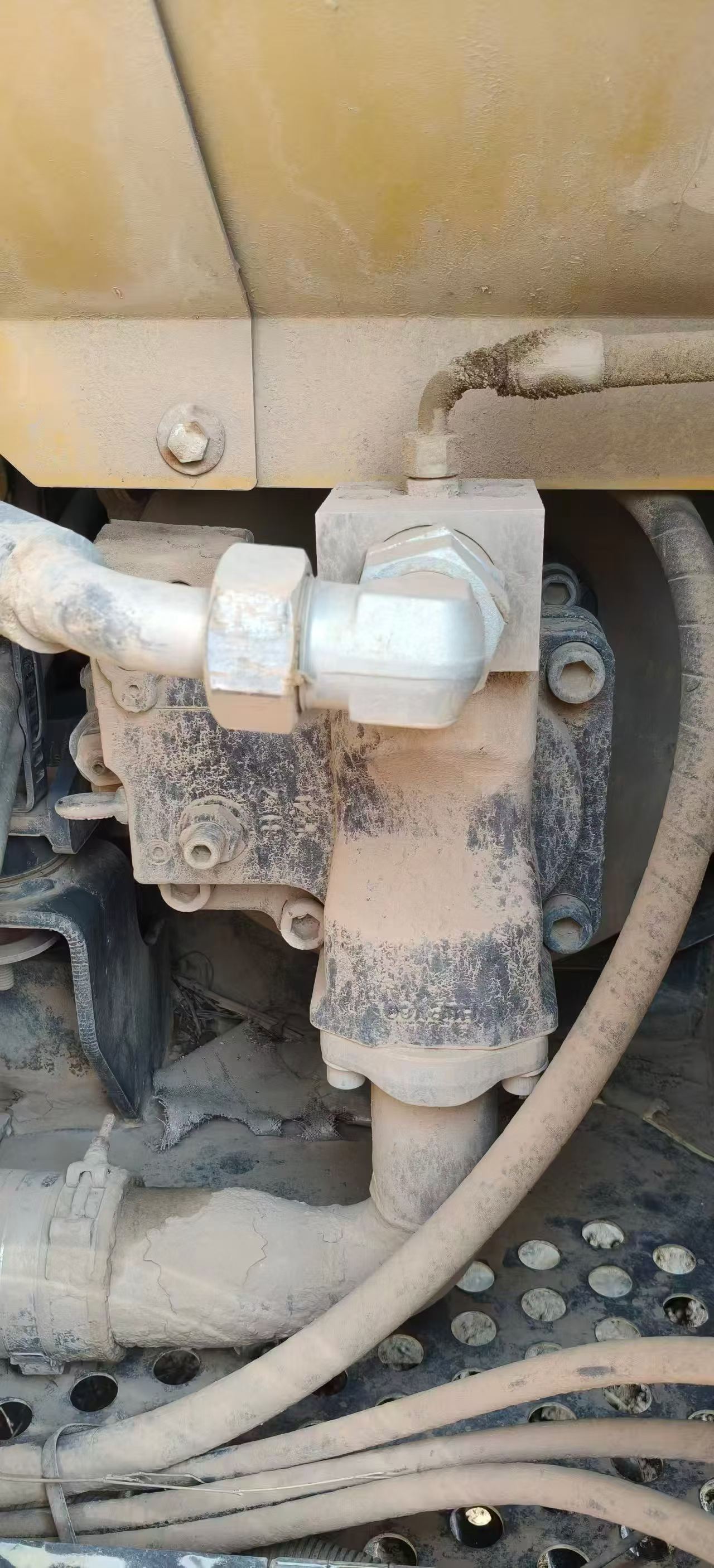 Used XCMG XE75C Excavator 2016 Model / 4