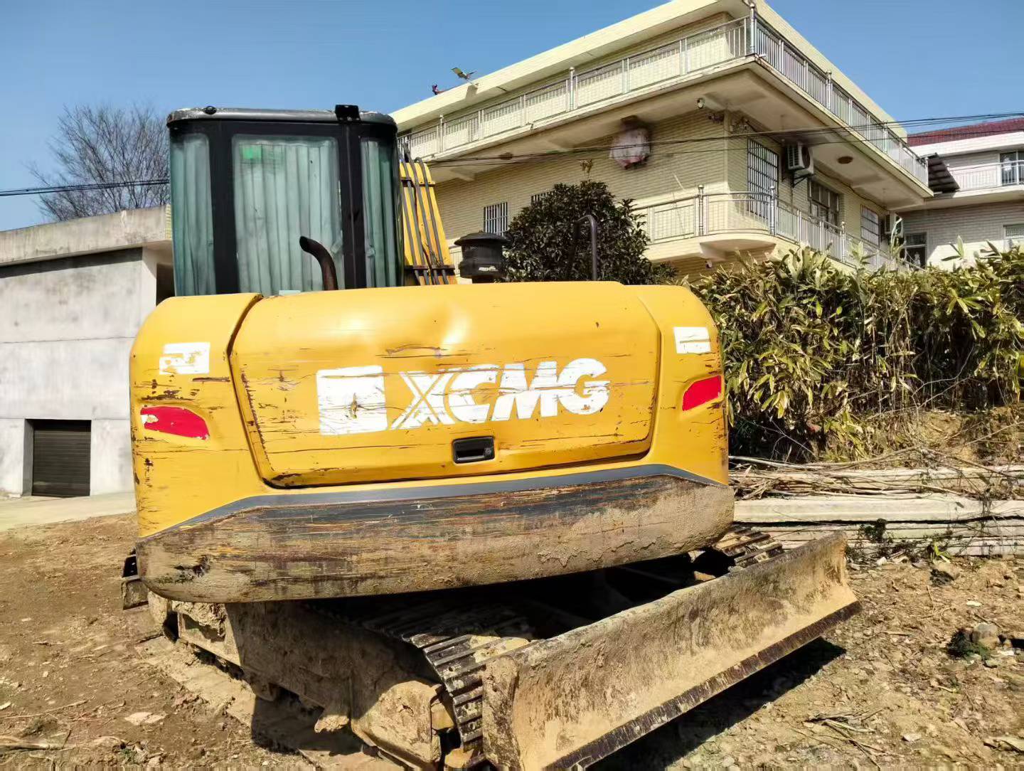Buy XCMG XE75C Used Excavator