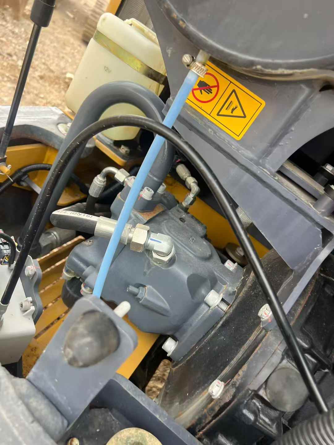 Used XCMG XE60 Excavator 2016 Model / 6