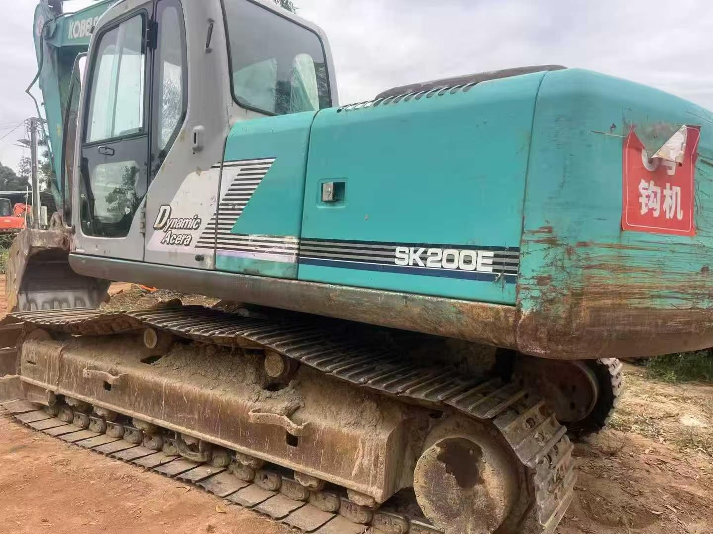 Buy Kobelco SK200-6E Used Excavator