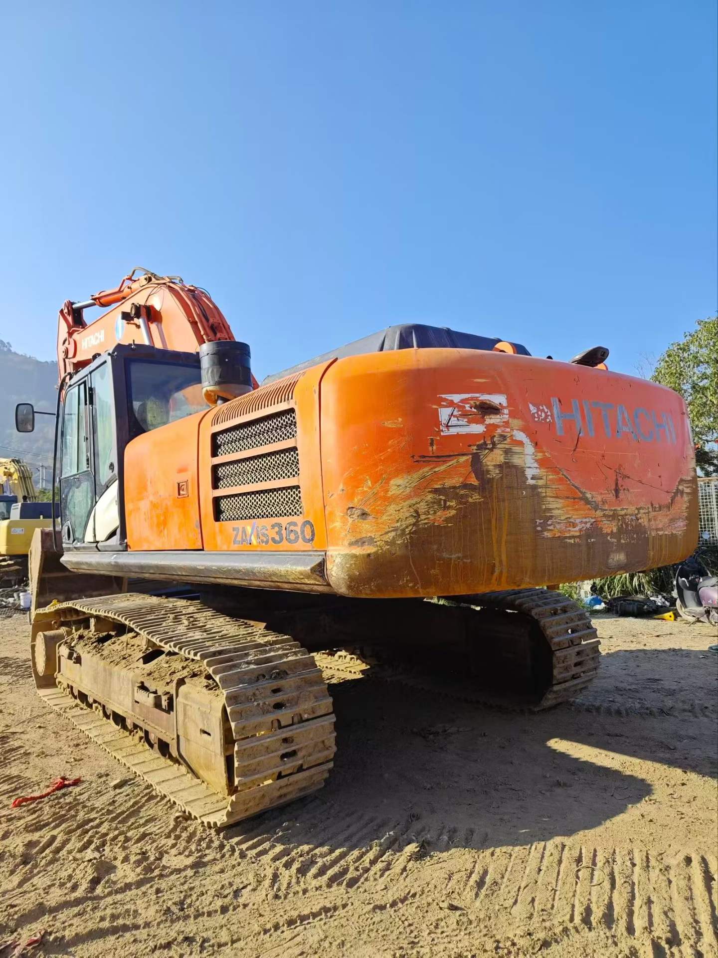 Used Hitachi ZX60-5G Excavator 2016 Model / 3