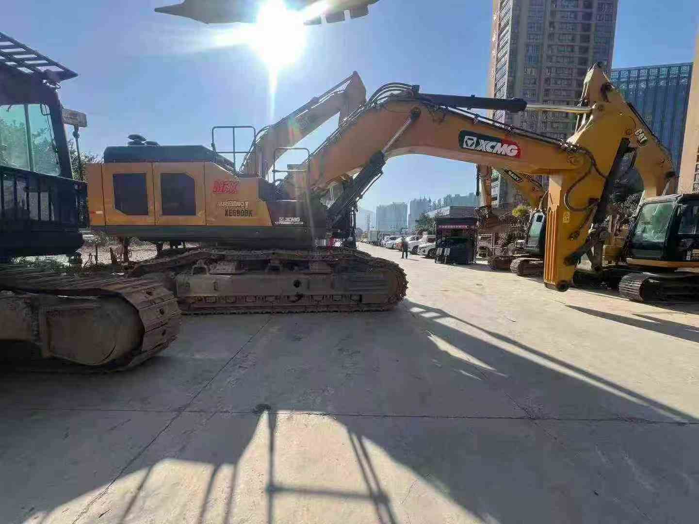 Used XCMG XE690DK MAX Excavator 2023 Model / 3