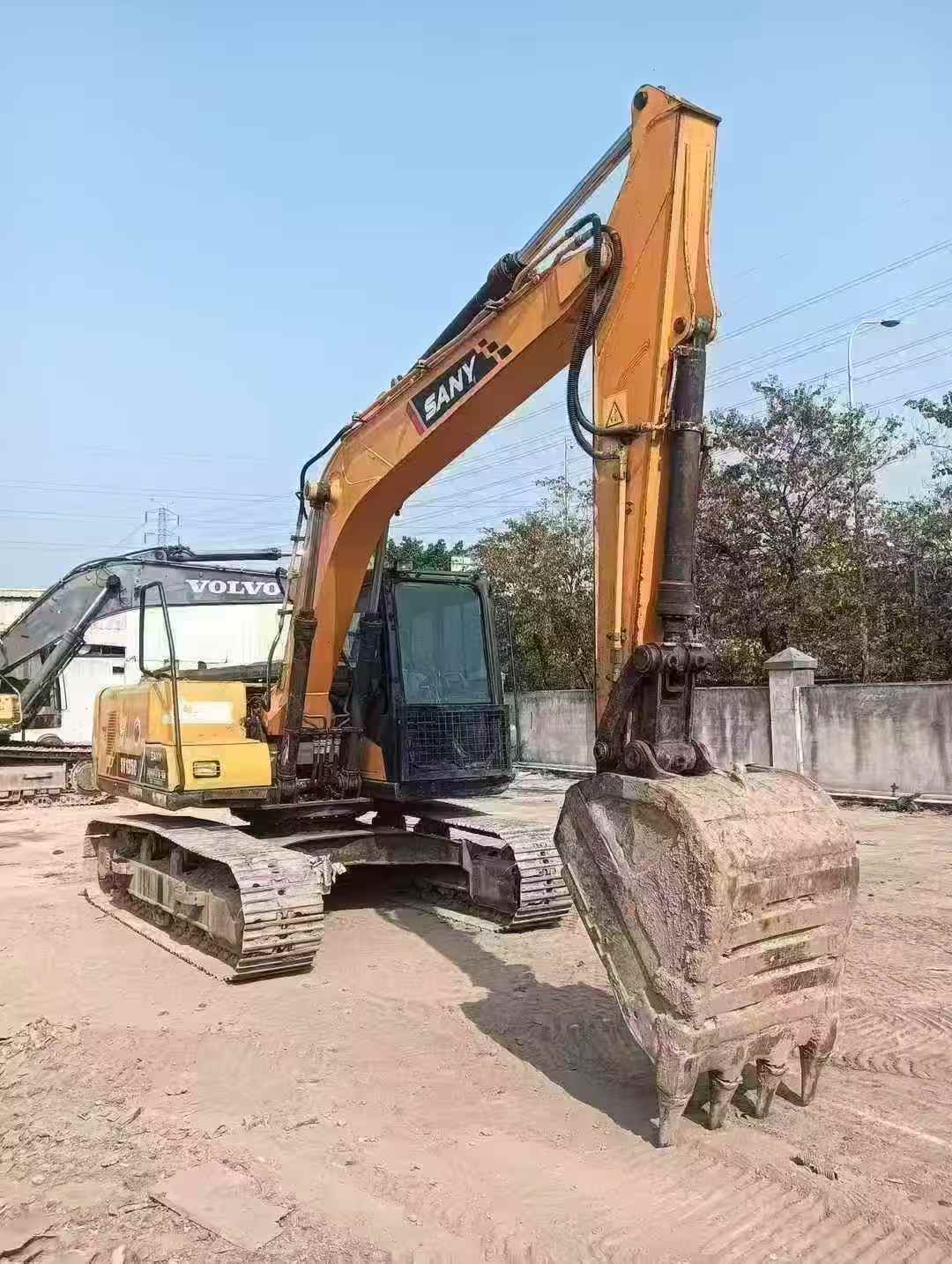 Used Sany SY135 Excavator 2014 Model / 2
