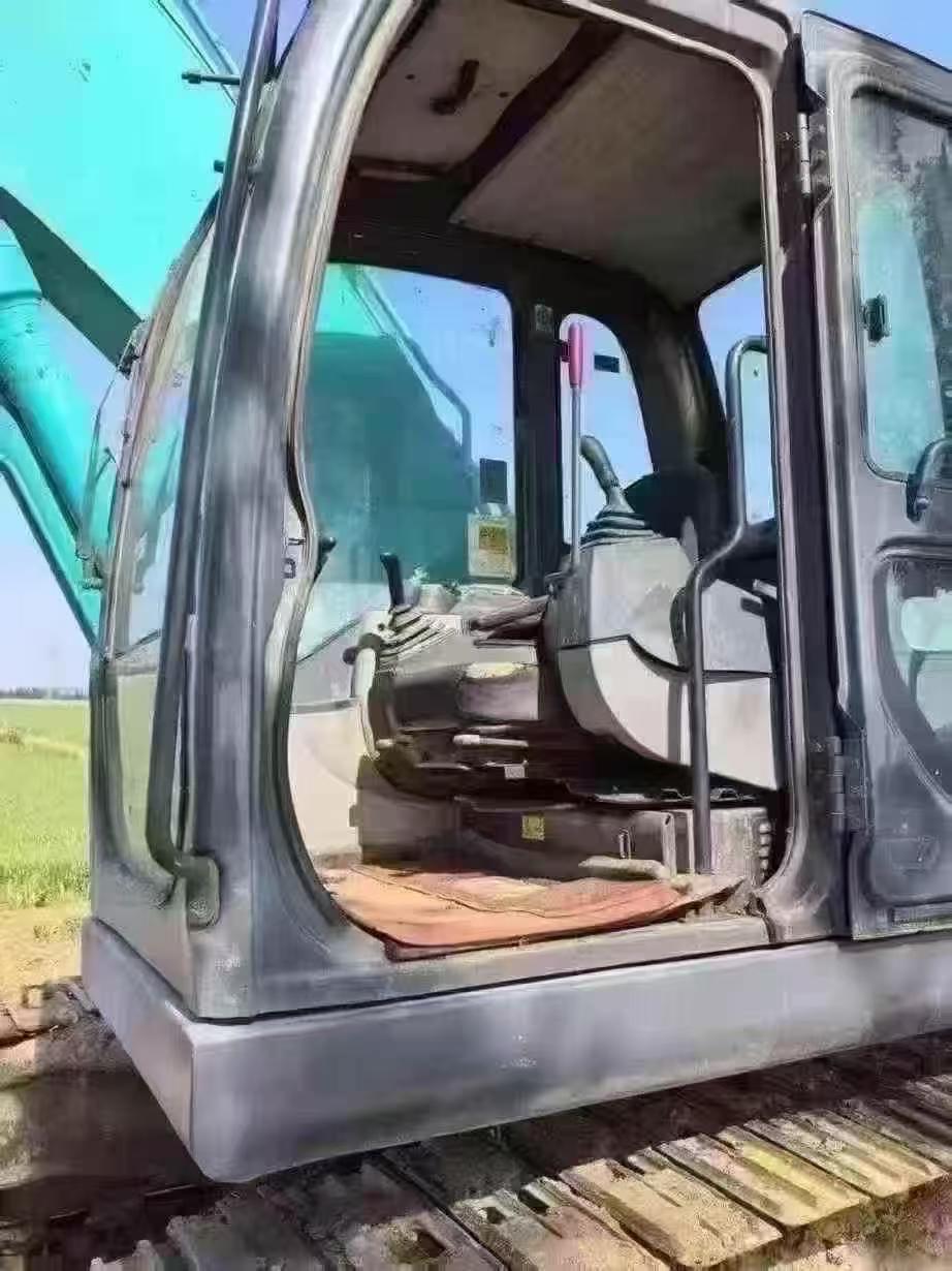 Used Kobelco SK200-8 Excavator 2013 Model / 5