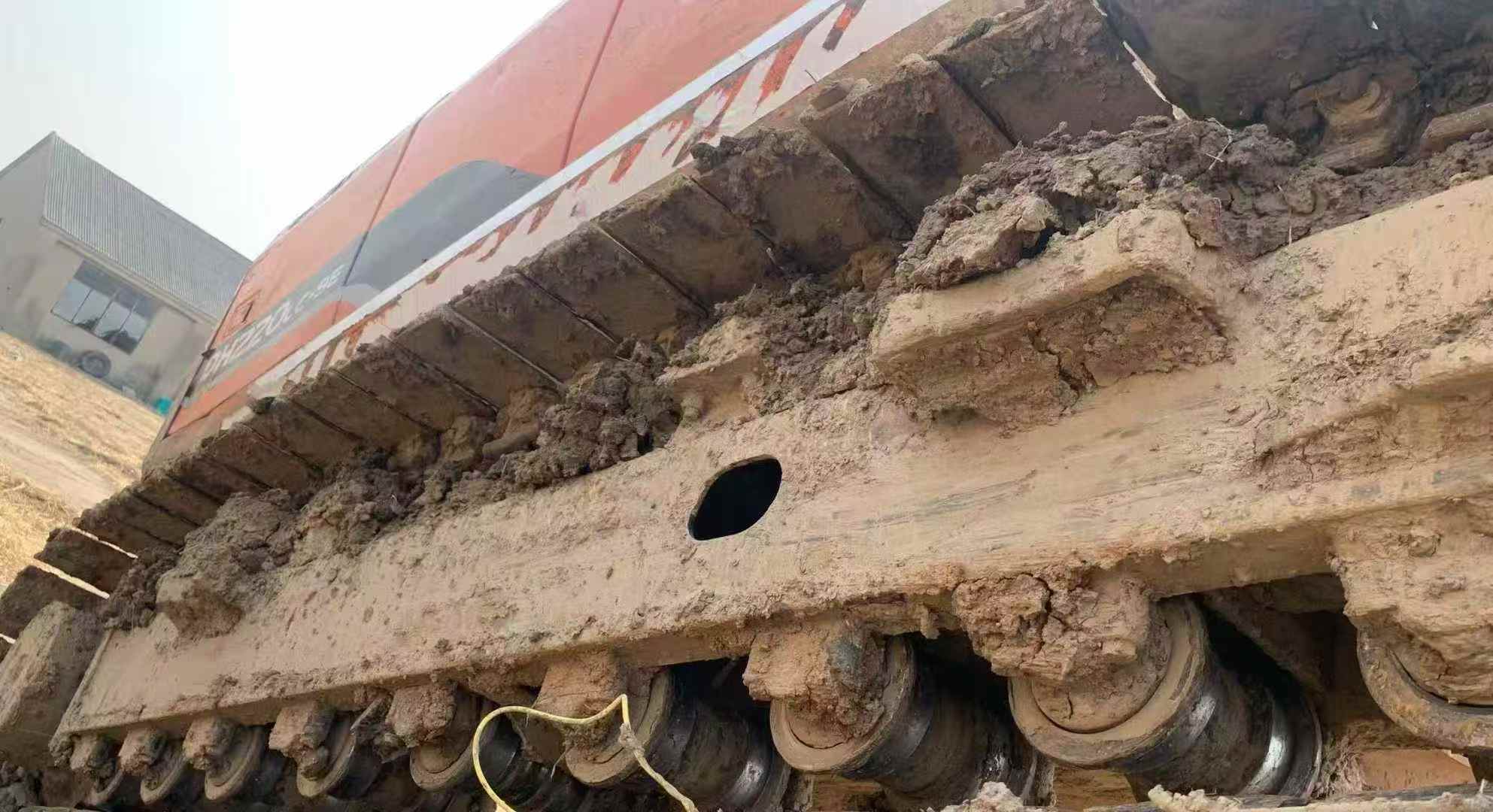 Used Doosan DH220-9E Excavator 2013 Model / 9