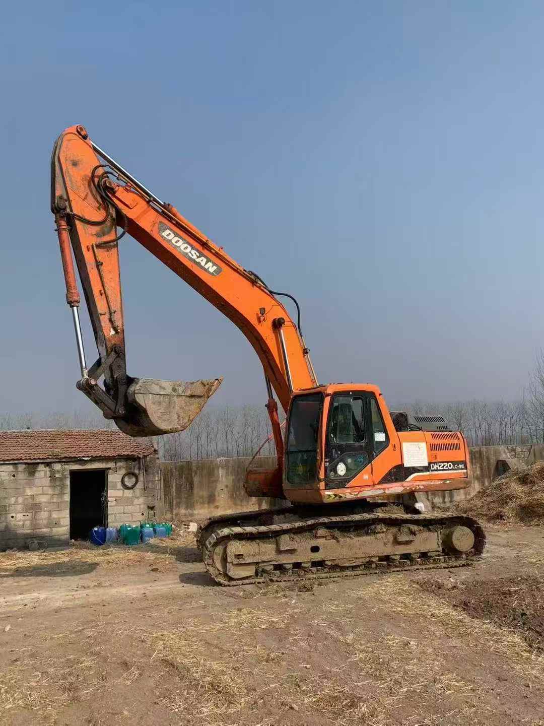 Used Doosan DH220-9E Excavator 2013 Model / 3