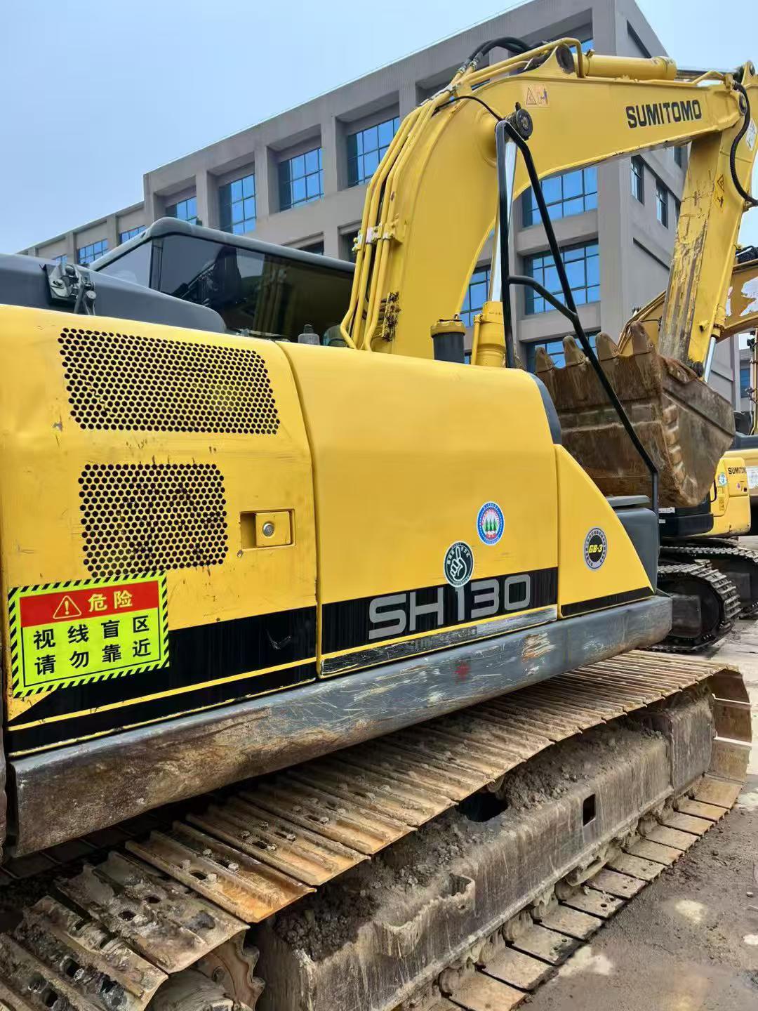 Used Sumitomo SH130-3 Excavator 2018 Model / 4