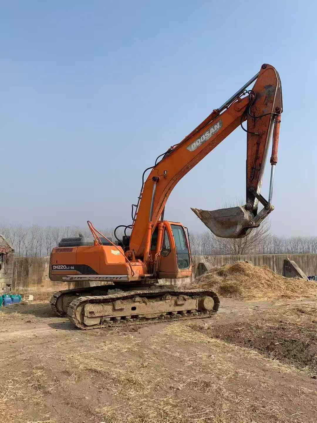 Used Doosan DH220-9E Excavator 2013 Model / 5