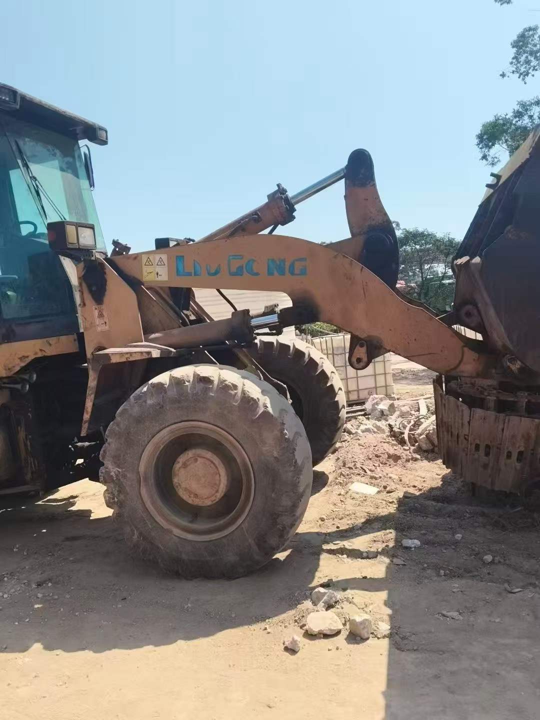 Buy LiuGong 835 Used Loader / 2