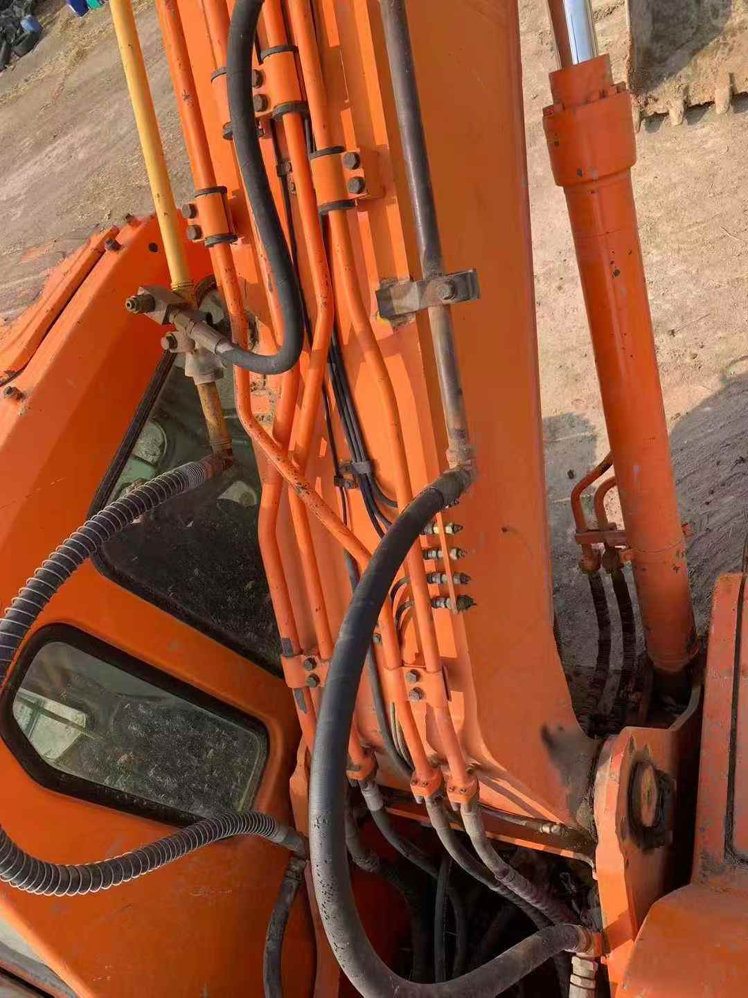 Used Doosan DH220-9E Excavator 2013 Model / 2