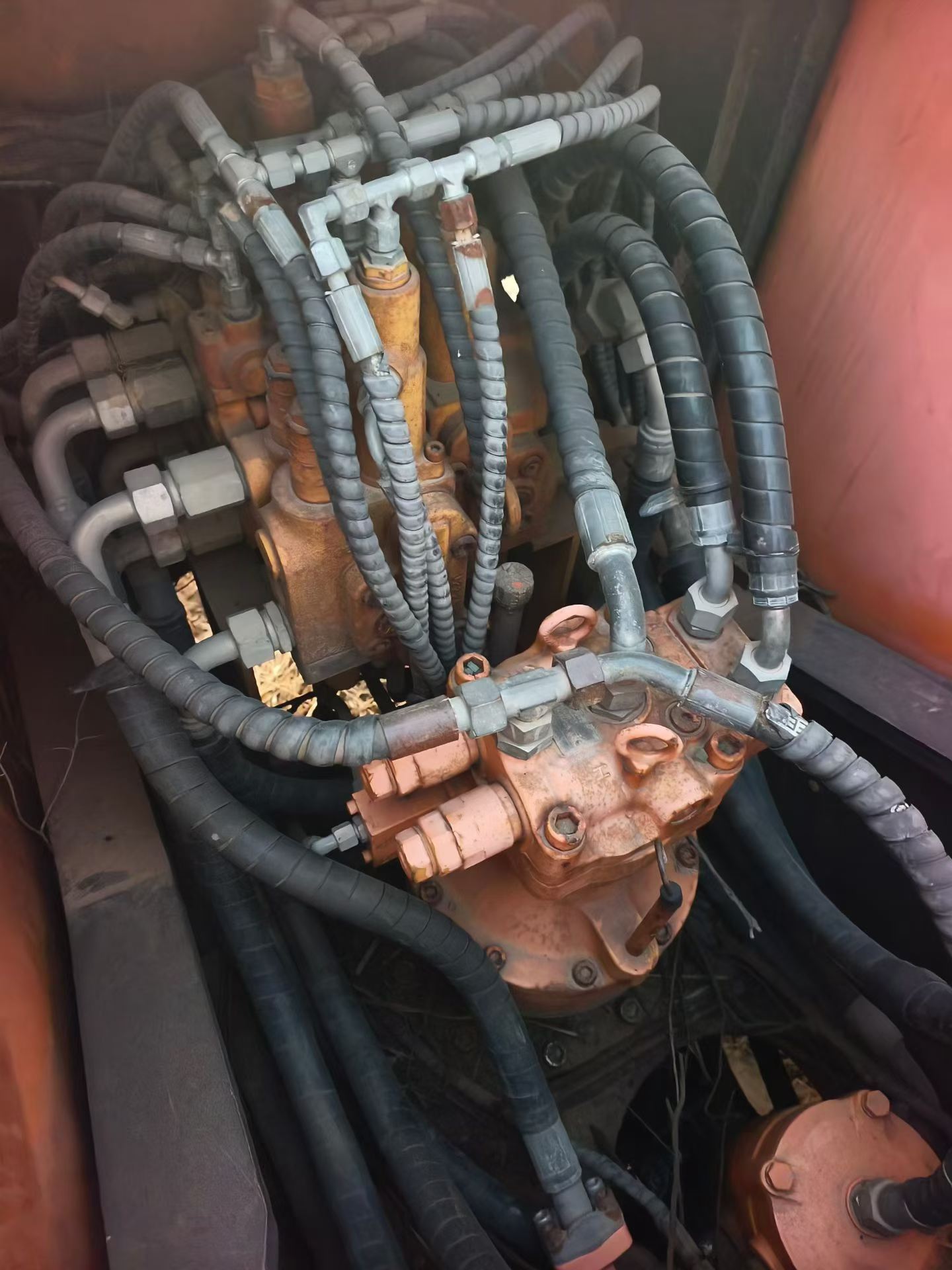 Used Sany SY135 Excavator 2014 Model / 3