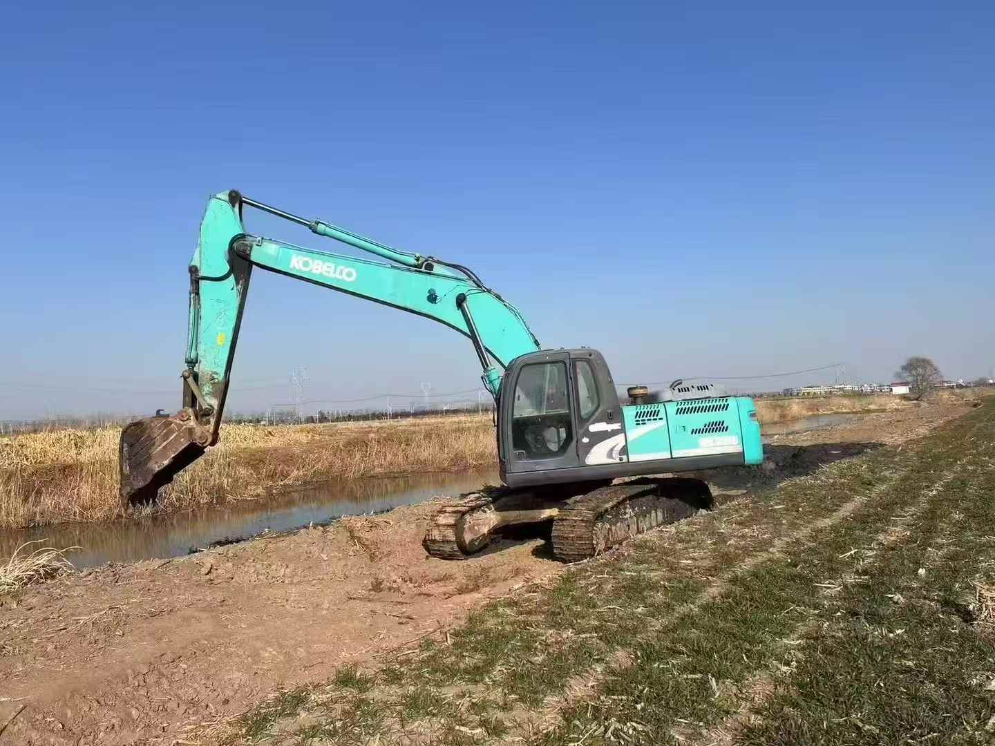 Buy Kobelco SK200-8 Used Excavator Buy Kobelco SK200-8 Used Excavator