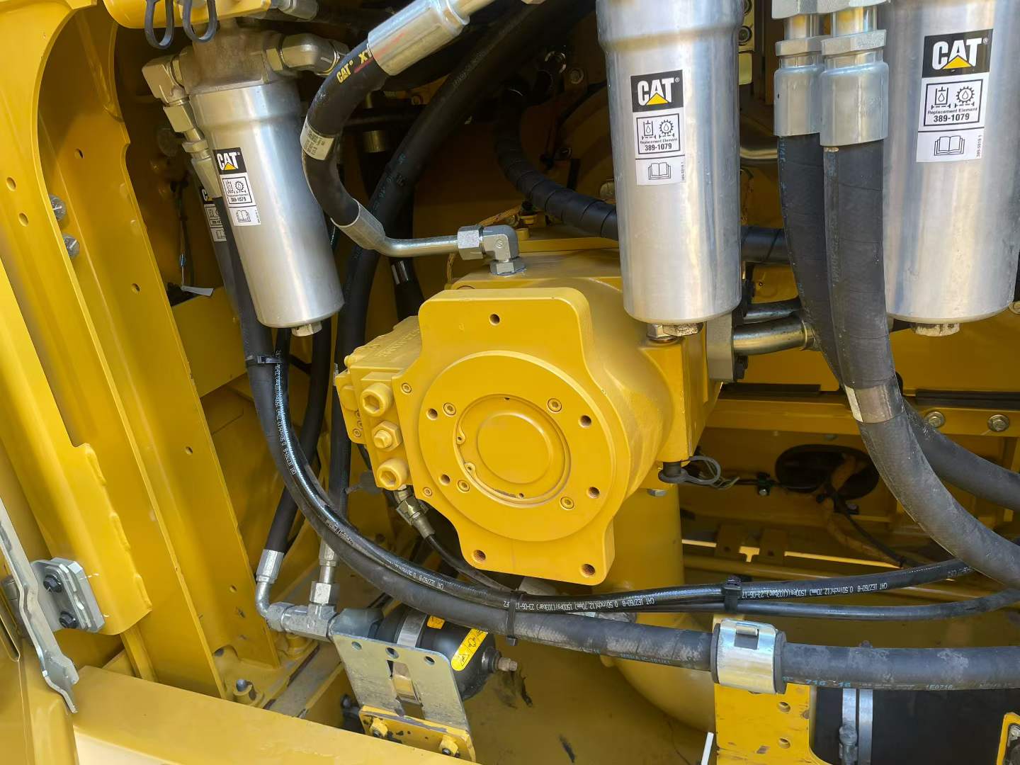 Used Caterpillar 374F Excavator 2016 Model / 5