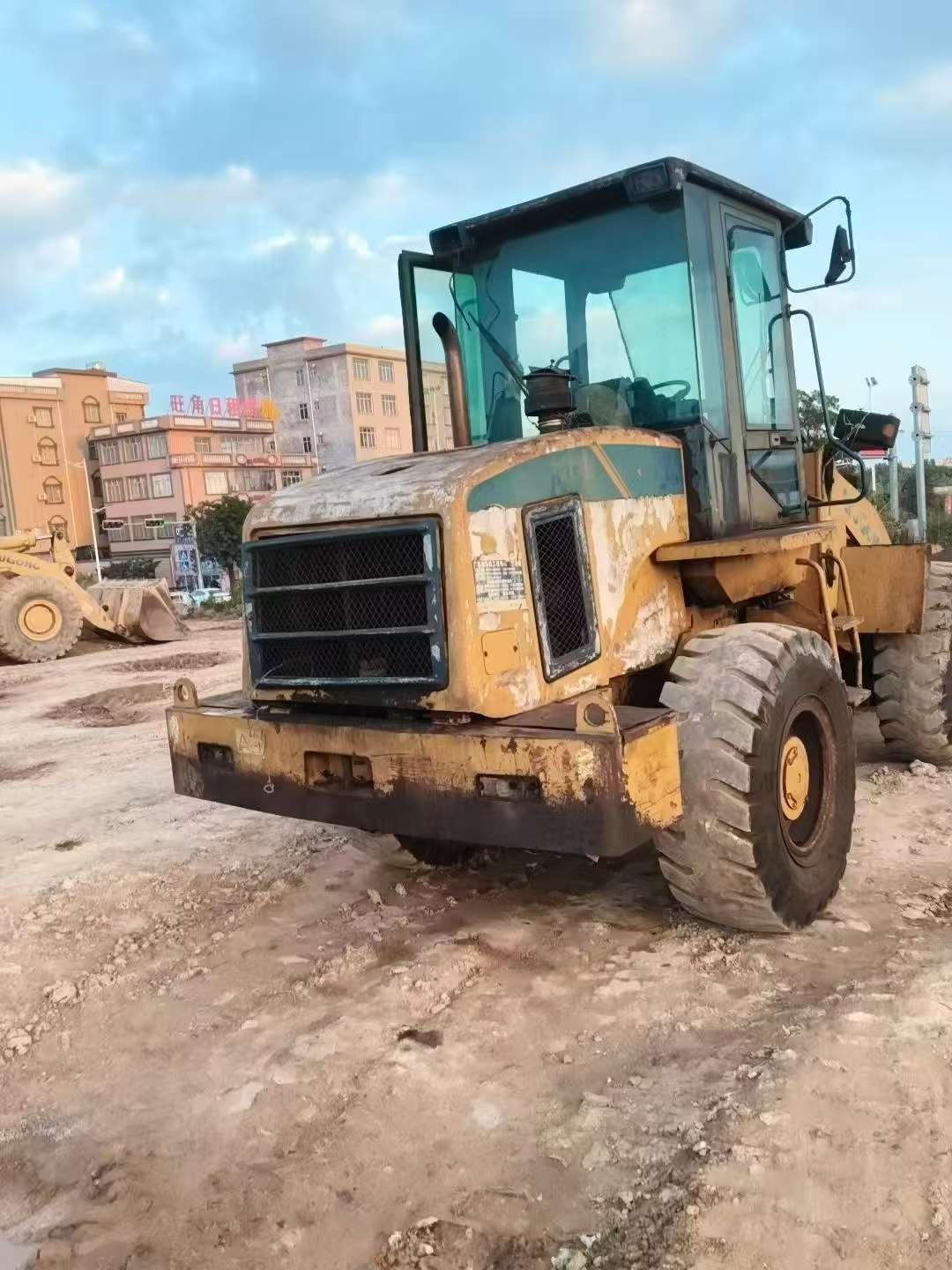 Buy LiuGong 835 Used Loader / 3