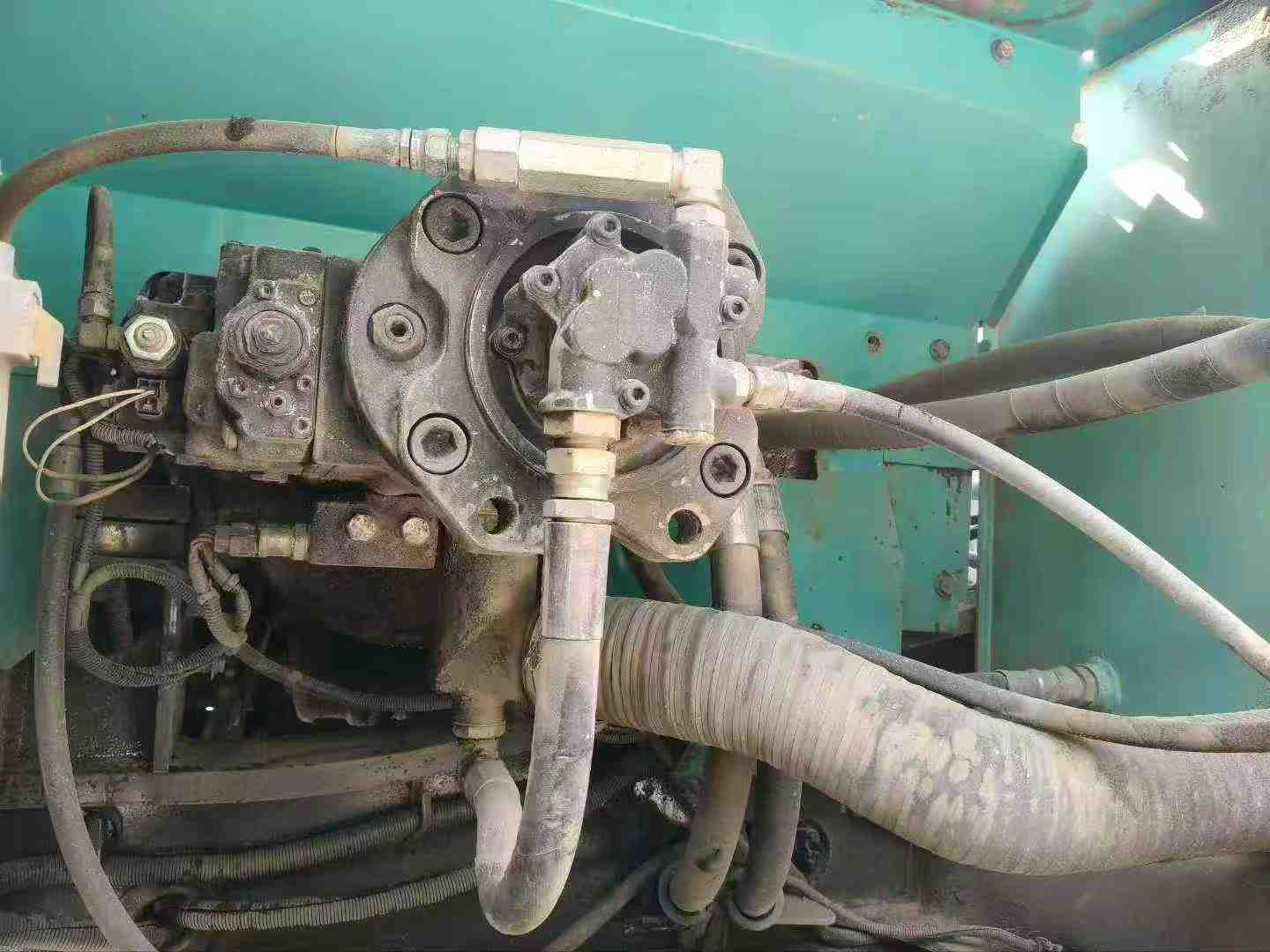 Used Kobelco SK280LC-12 Excavator 2014 Model / 3