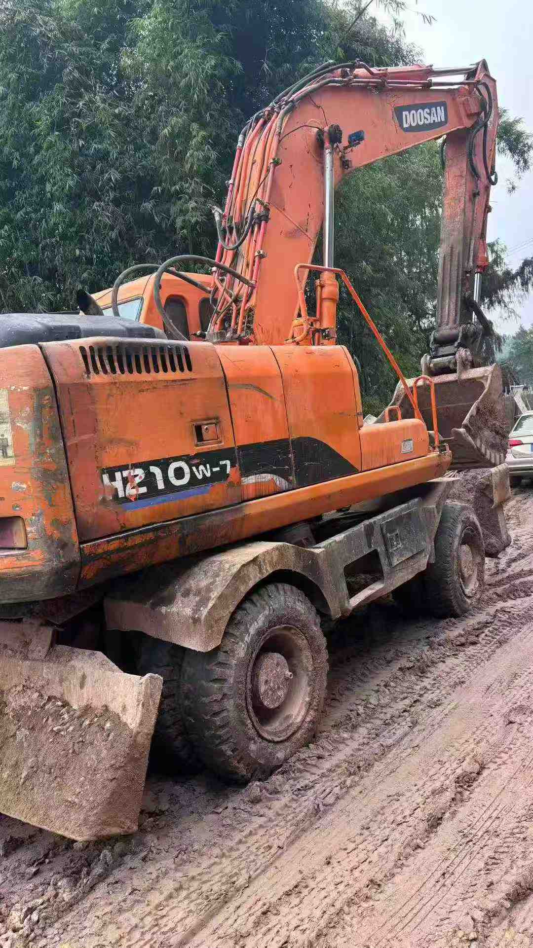 Used Doosan S210WV Excavator 2016 Model / 2