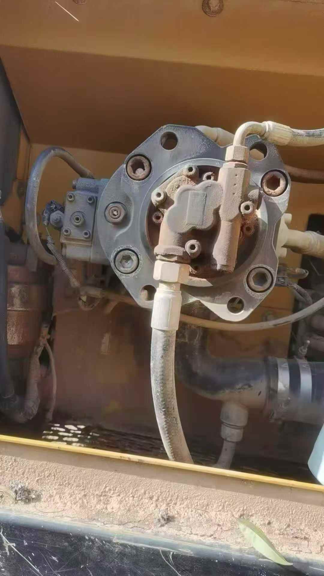 Used Sany SY215C-10 Excavator 2017 Model / 8